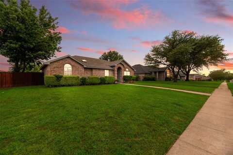 1318 Meadow Creek Drive, Lancaster, TX 75146