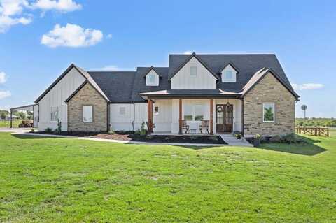 1196 Smith Road, Ponder, TX 76259