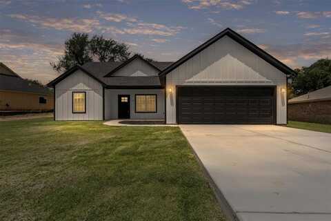 1612 Cheyenne Trail, Granbury, TX 76048