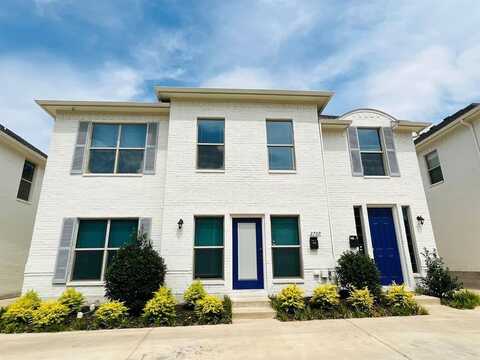 2701 Mccart Avenue, Fort Worth, TX 76110