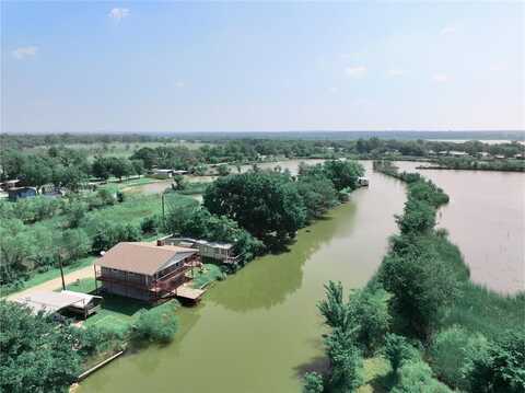 2425 Grapevine Court, Weatherford, TX 76087