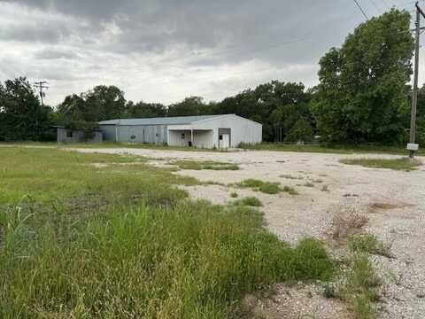 206 Adrian Drive, Bridgeport, TX 76426