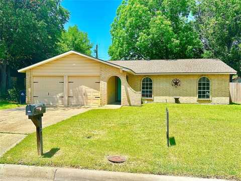 3317 Hummingbird, Denton, TX 76209