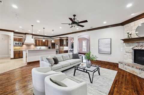 3316 Fairway Drive, Denton, TX 76226