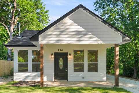 710 E 3rd Avenue, Corsicana, TX 75110