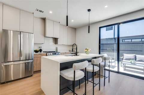 7304 Flyers Way, Dallas, TX 75235