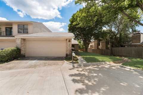 820 Saint Andrews Court, Garland, TX 75043