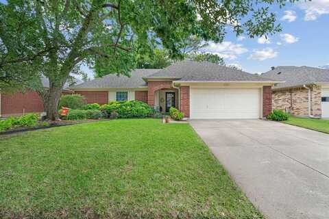 5502 Misty Crest Drive, Arlington, TX 76017
