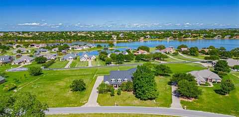 1905 Yucatan Drive, Granbury, TX 76048