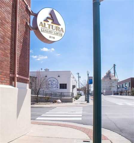216 S 6th Street, Waco, TX 76701