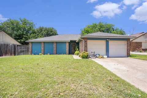 432 Little Fox Lane, Fort Worth, TX 76108