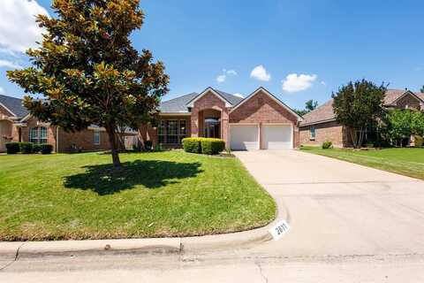 2611 Logan Drive, Mansfield, TX 76063