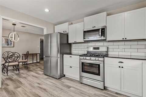 1701 W College Street, Sherman, TX 75092