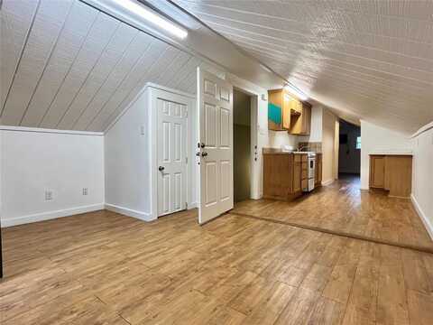 1002 Gregg Street, Denton, TX 76201