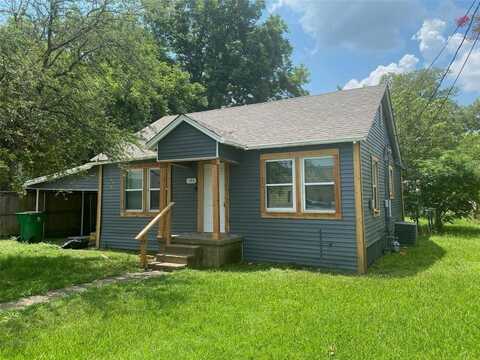 106 W Tutt Street, Howe, TX 75459