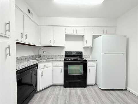 7522 Holly Hill Drive, Dallas, TX 75231