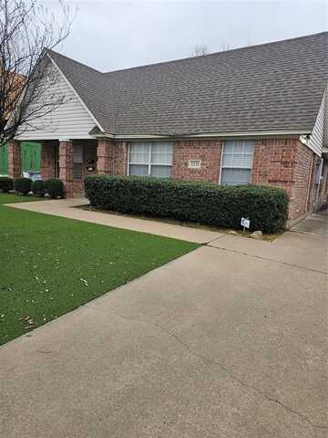 3229 S University Drive, Fort Worth, TX 76109