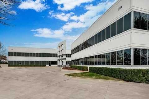 1701 E Lamar Boulevard, Arlington, TX 76006