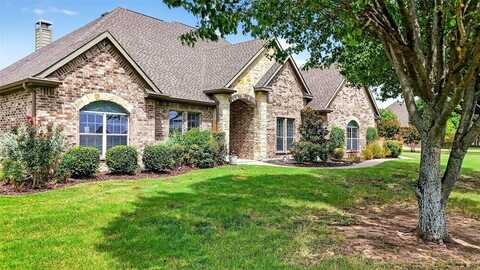 203 Sundance Drive, Van Alstyne, TX 75495