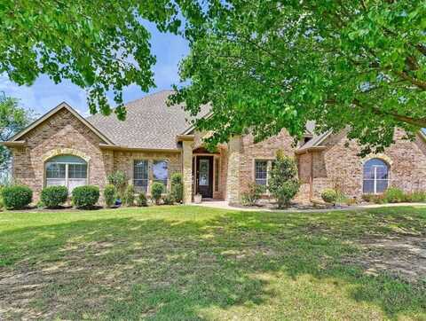 203 Sundance Drive, Van Alstyne, TX 75495