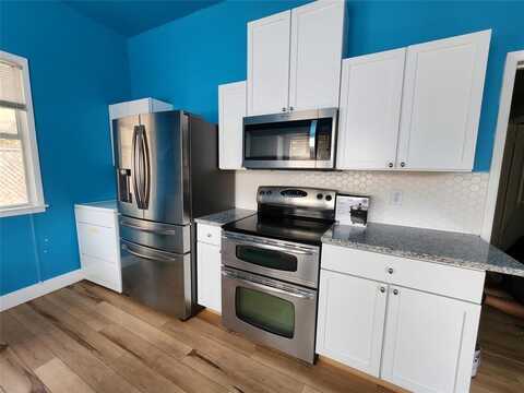 511 W Sycamore Street W, Denton, TX 76201
