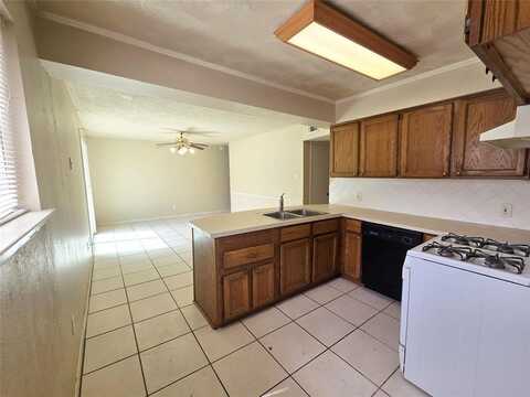741 Ponderosa Drive, Hurst, TX 76053
