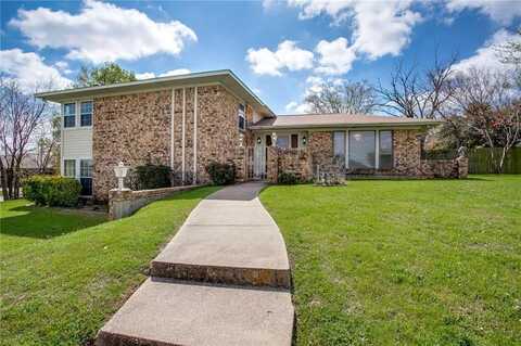 1301 Cliff Court, Edgecliff Village, TX 76134