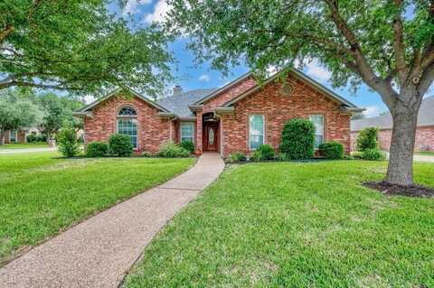 100 Silver Spur Trail, Mc Gregor, TX 76657