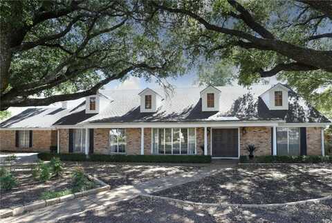 1000 W 6th Street, Mc Gregor, TX 76657
