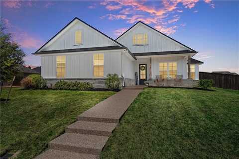 10101 Wildberry Drive, Woodway, TX 76712