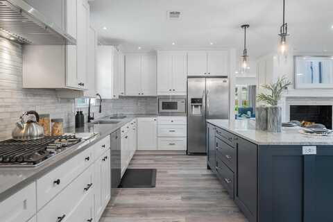 620 Bizerte Avenue, Dallas, TX 75224