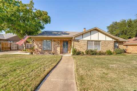1021 Auburn Drive, Arlington, TX 76012