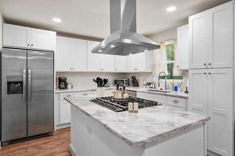 6811 E Grand Avenue, Dallas, TX 75223