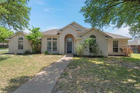 1200 Stonehill Circle, Hewitt, TX 76643