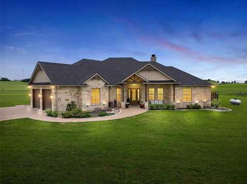 785 W County Line Road E, West, TX 76691
