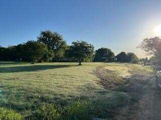 203 Dalrex, Bruceville, TX 76630