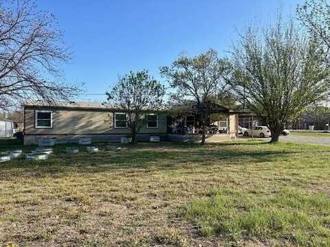 410 Pecan Street, Bangs, TX 76823