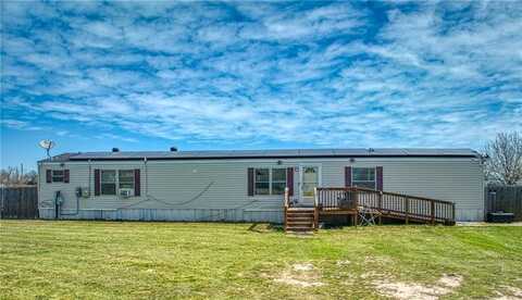 2201 Oak Valley Lane, Corsicana, TX 75110
