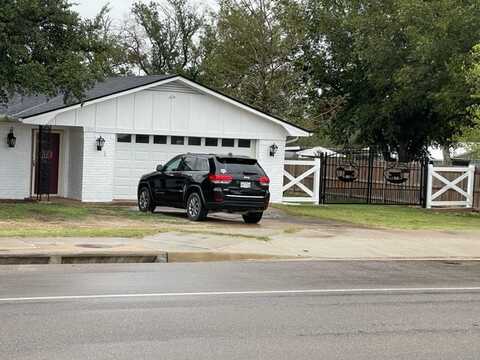11015 China Spring Road, Waco, TX 76708