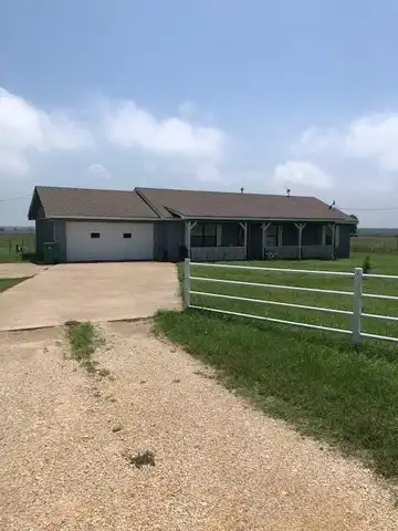 1725 Patton Road, Valley Mills, TX 76689