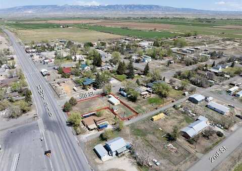 120 3rd St, Frannie, WY 82423