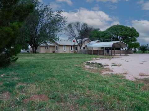 302 County Rd 409, Seminole, TX 79714