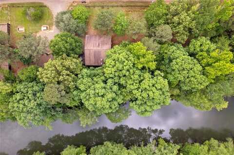 868 Red Fox Road, Broken Bow, OK 74728