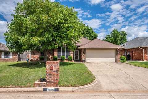 1616 Strawberry Hill, Midwest City, OK 73130