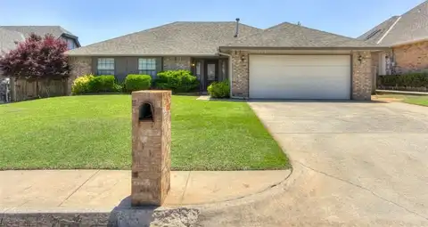 312 Carlsbad Court, Yukon, OK 73099