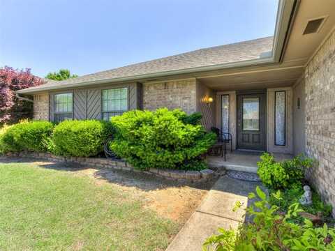312 Carlsbad Court, Yukon, OK 73099