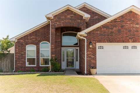 321 Madison Place Drive, Moore, OK 73160