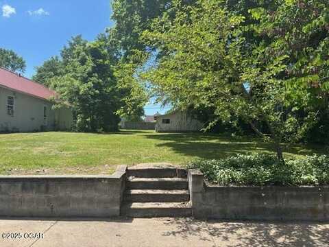 1717 S Main Street, Carthage, MO 64836