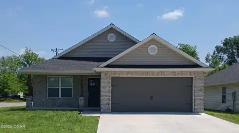 1931 N St Louis Avenue, Joplin, MO 64801