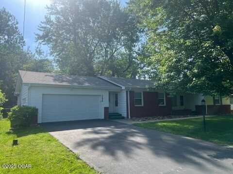 2124 S Kimbrough Avenue, Springfield, MO 65807